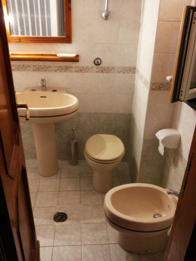 Villa Casa Geltrude Al Porto à Procida Extérieur photo