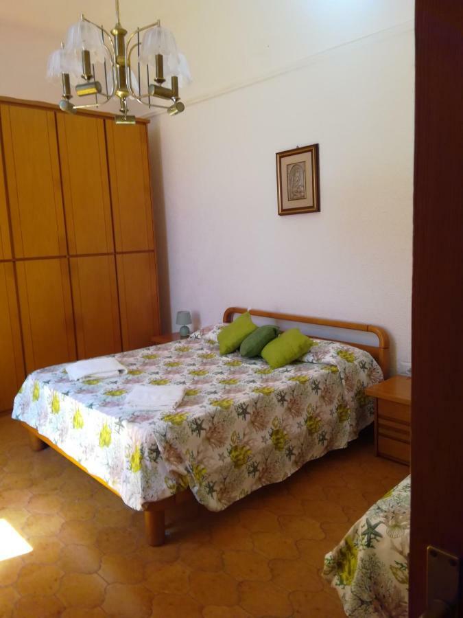 Villa Casa Geltrude Al Porto à Procida Extérieur photo