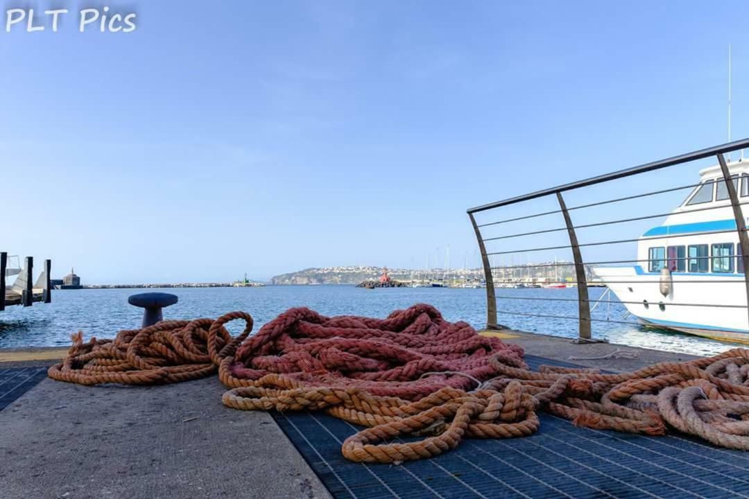 Villa Casa Geltrude Al Porto à Procida Extérieur photo